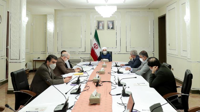 Iranpress: Borders should be controlled carefully, seriously : Pres. Rouhani 