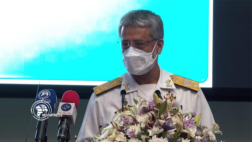 Iranpress: Iran must prevent arrogant powers from taking advantage of Persian Gulf: Senior commander