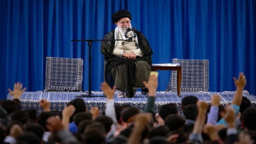 Iranpress: Leader
