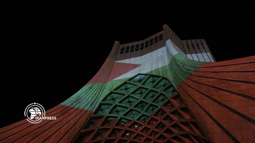 Iranpress: Iranians showcase sympathy with Palestinians on Tehran