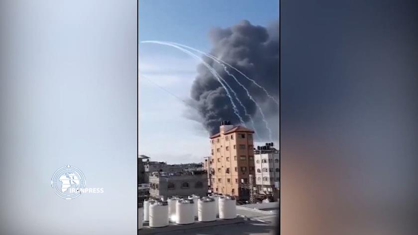 Iranpress: Palestine: Israel uses phosphorous bombs against Gaza