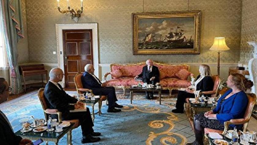 Iranpress: Iranian FM, Irish President meet in Dublin 