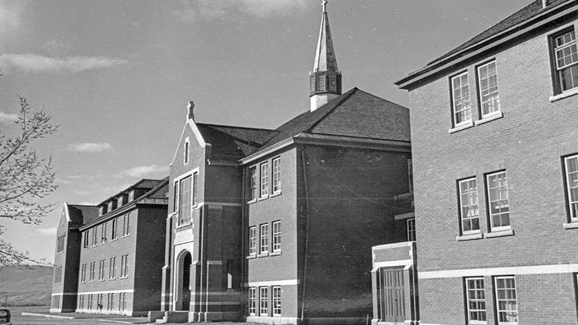 Iranpress: Remains of 215 children found at former indigenous school site in Canada