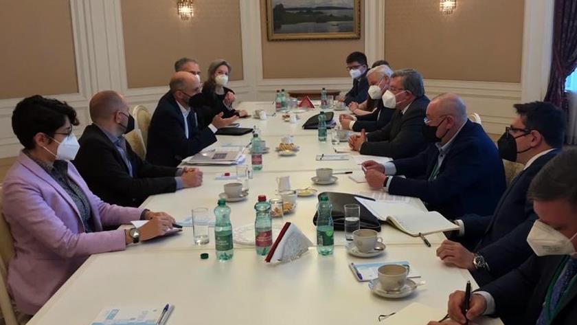 Iranpress: Russia, US address remaining issues on JCPOA