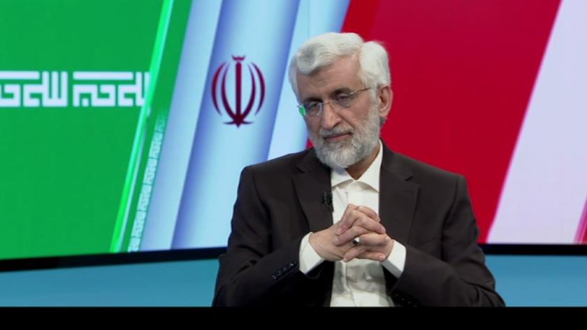 Iranpress: Presidential candidate prioritizes managing distribution system, smart gov
