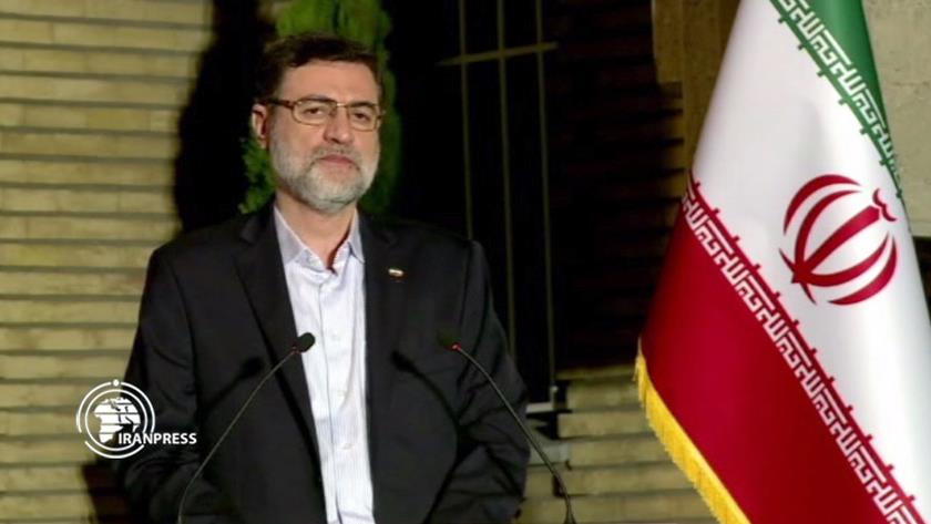 Iranpress: Iran should develop joint ventures with neighboring countries 