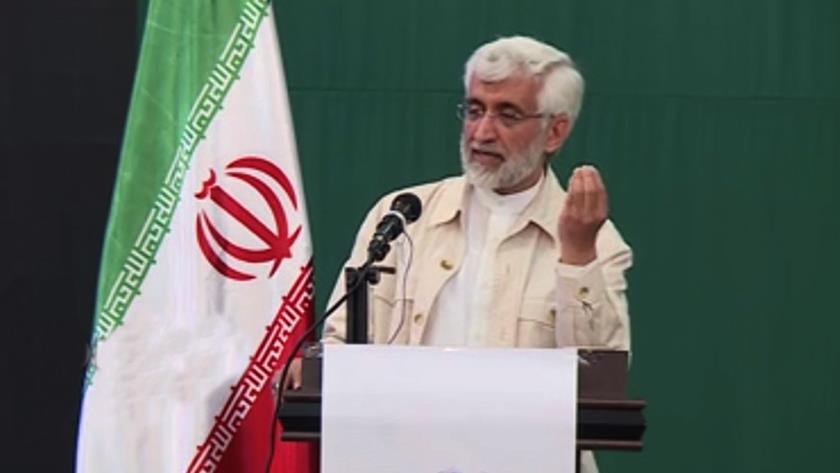 Iranpress: Women play important role in Iran