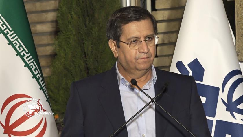 Iranpress: Hemmati plans to attract Iranian expatriate elites