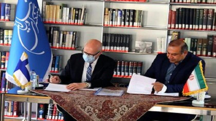 Iranpress: Tehran-Helsinki emphasize expanding cultural cooperation