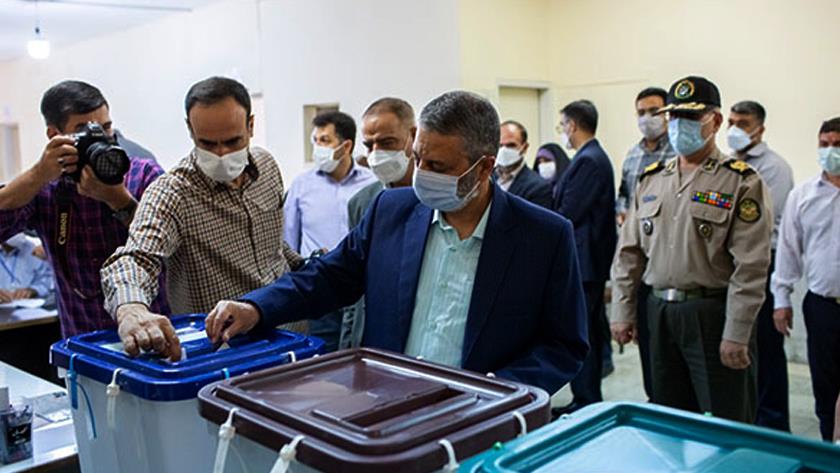 Iranpress: Public turnout; key to Iran