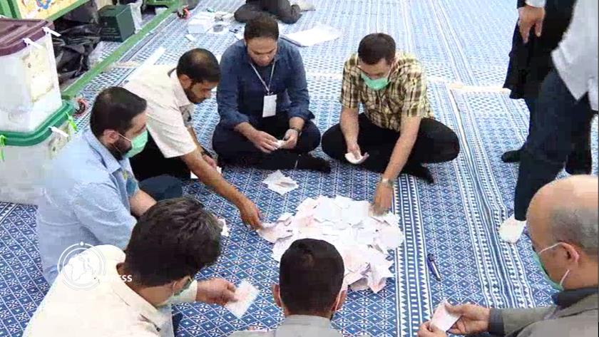 Iranpress: Voting ends; Count begins in Iran