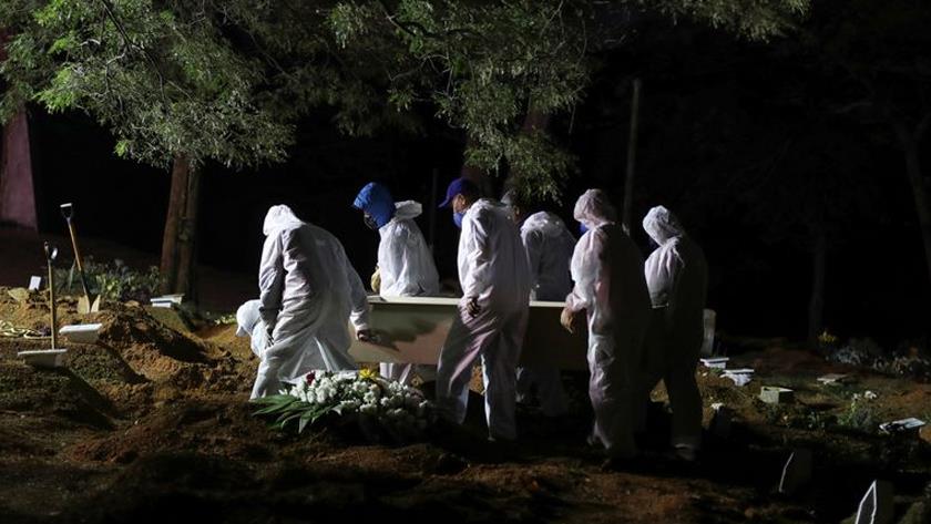 Iranpress: Half a million COVID-19 deaths reported in Brazil