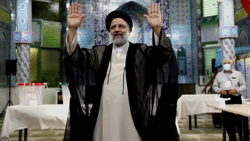 Iranpress: Getting familiar with Iran