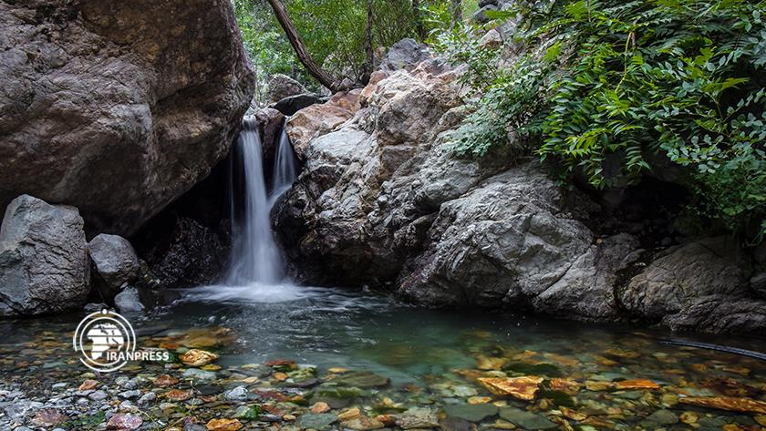 Iranpress: Darakeh; amazing mountaineering in heights of northern Tehran