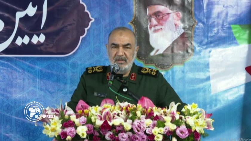 Iranpress: Iran set to achieve independence despite global pressure
