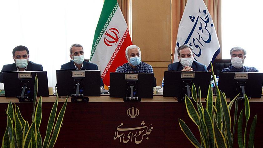 Iranpress: Araghchi: It is time for parties to decide over JCPOA