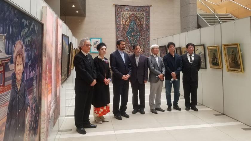 Iranpress: Iran, Japan Cultural Exchanges Painting Expo underway in Tokyo