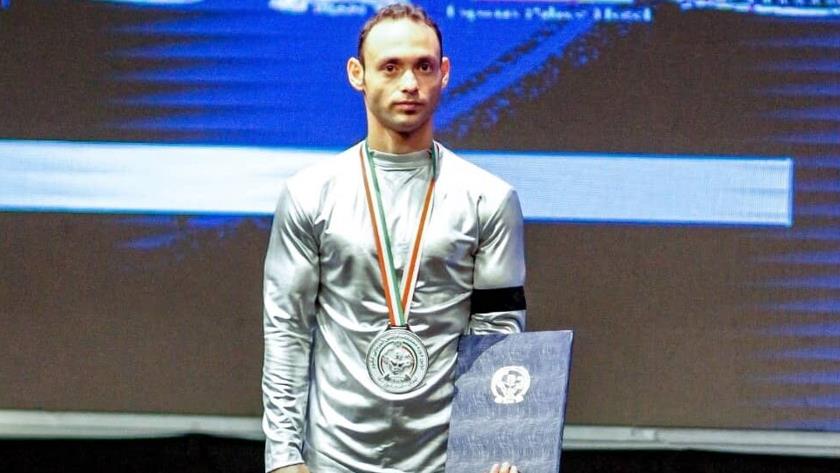 Iranpress: Iranian athlete snatches gold medal at fitness challenge in World Games