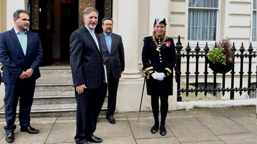 Iranpress: Tehran-London relations are multi-dimensional