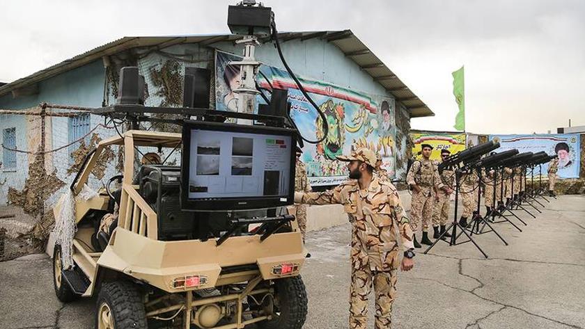Iranpress: IRGC Ground Force provided with modern defense equipment 