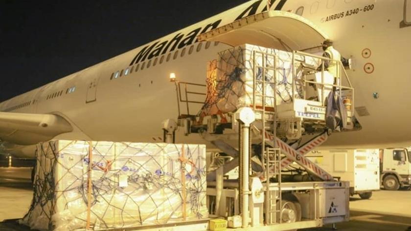 Iranpress: Iran RCS delivers 5th shipment of COVID-19 Vaccine to Health Ministry