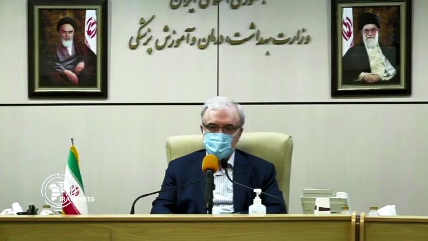 Iranpress: Nationwide vaccination must be extended to 500,000 daily