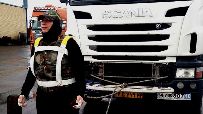 Iranpress: Iranian woman breaks world record for truck pull again