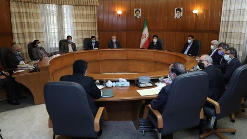 Iranpress: Producing domestic vaccine ;main focus: Iran