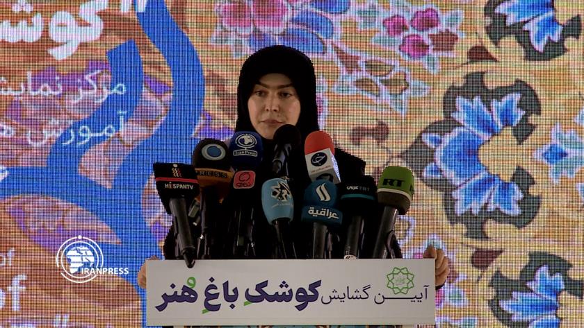 Iranpress: Iran tops world record in handicrafts: Official