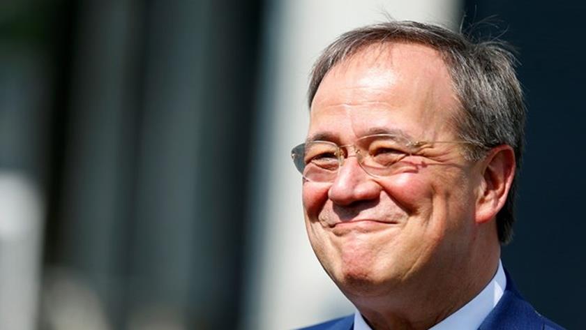 Iranpress: German candidate Laschet apologize for laughing scene in flood visit