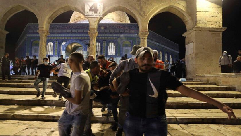 Iranpress: Pakistan condemns Zionist attack on Al-Aqsa Mosque