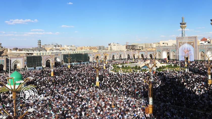 Iranpress: Arafah prayer held in Mashhad