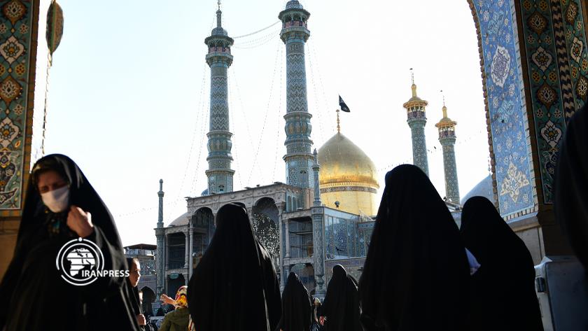 Iranpress: Arafah prayer held in Holy city of Qom