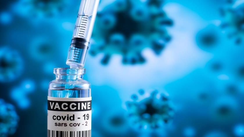 Iranpress: 8th shipment of COVID-19 vaccine purchased by RCS enters Iran