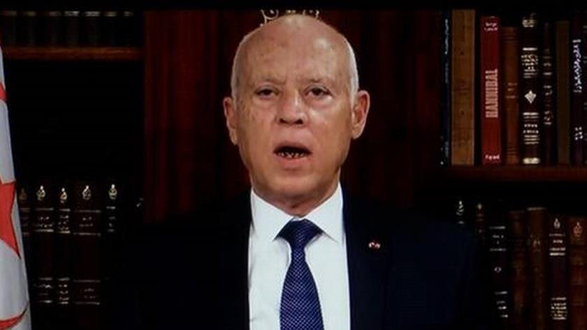 Iranpress: Tunisian president sacks prime minister, suspends parliament