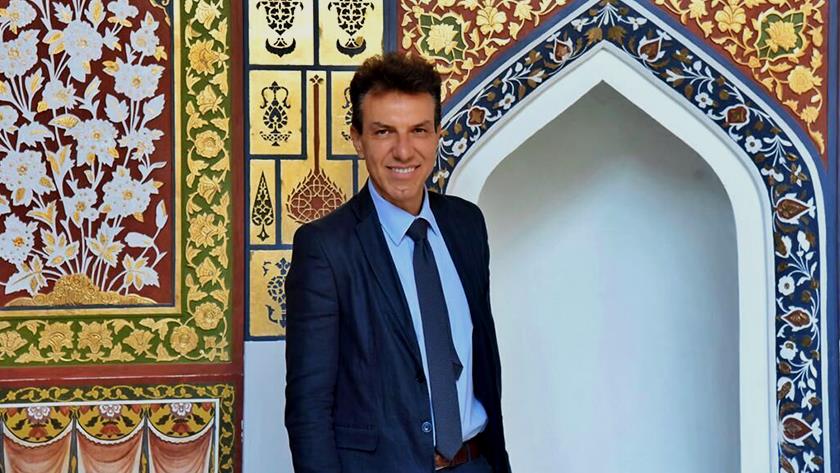 Iranpress: Iran, Italy urge cementing artistic-cultural ties