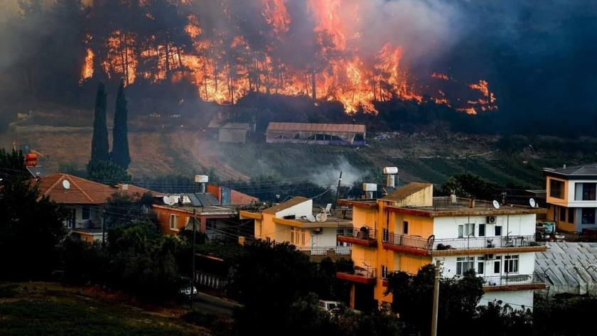 Iranpress: Disaster zone status announced for wildfire-affected regions in Turkey
