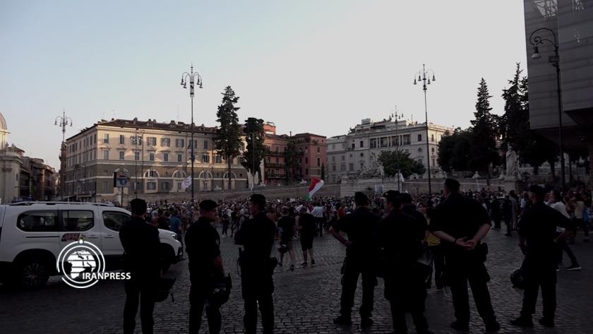Iranpress: COVID-19 health certificate opponents stage protest in Italy