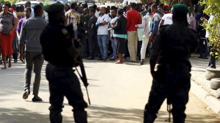 Iranpress: Young Nigerians in Jos denounce killings of farmers by taking to streets
