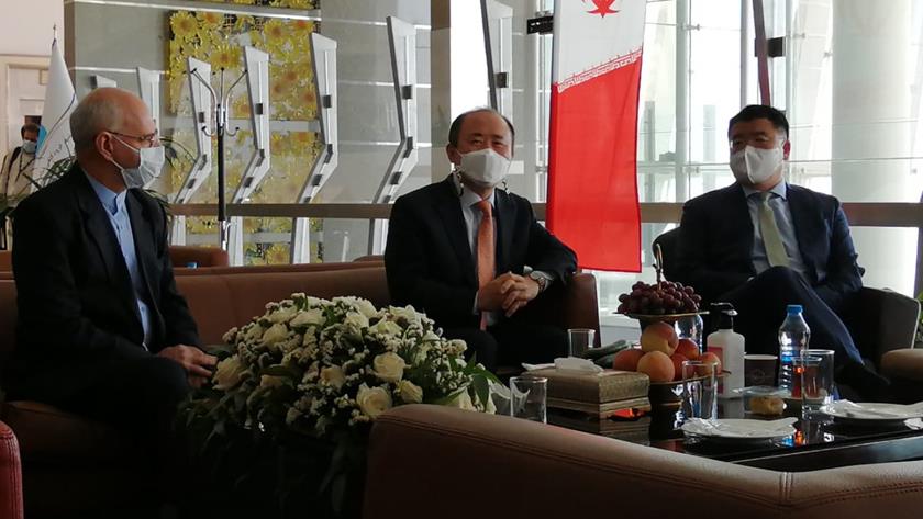 Iranpress: S. Korea deputy FM arrives in Tehran to attend Presidential inauguration