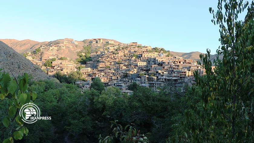 Iranpress: Kang historic village; tourist hub in North Eastern Iran