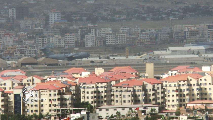 Iranpress: Afghans still going to Kabul Airport to leave country
