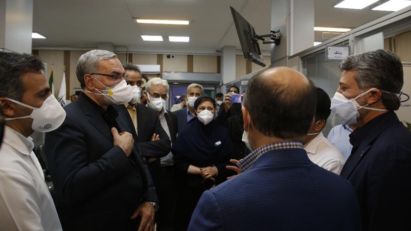 Iranpress: We are ready to import approved Corona vaccines: Iran