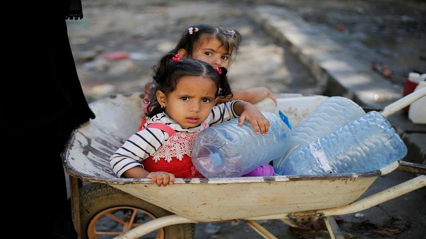 Iranpress: Half of Yemenis lack access to clean drinking water