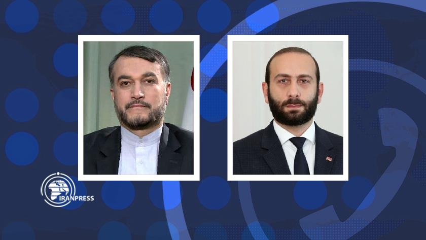 Iranpress: Iranian FM stresses peaceful settlement of Armenia, Azerbaijan disputes