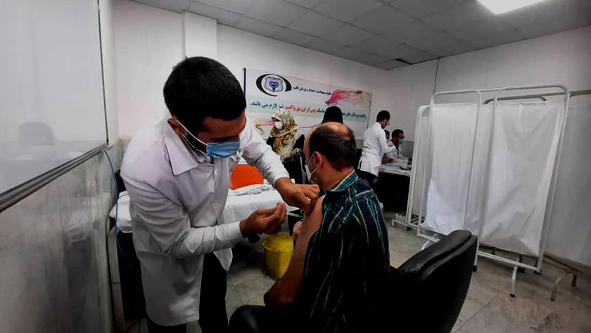 Iranpress: 138th Collaborative COVID-19 vaccination luanched in Tehran