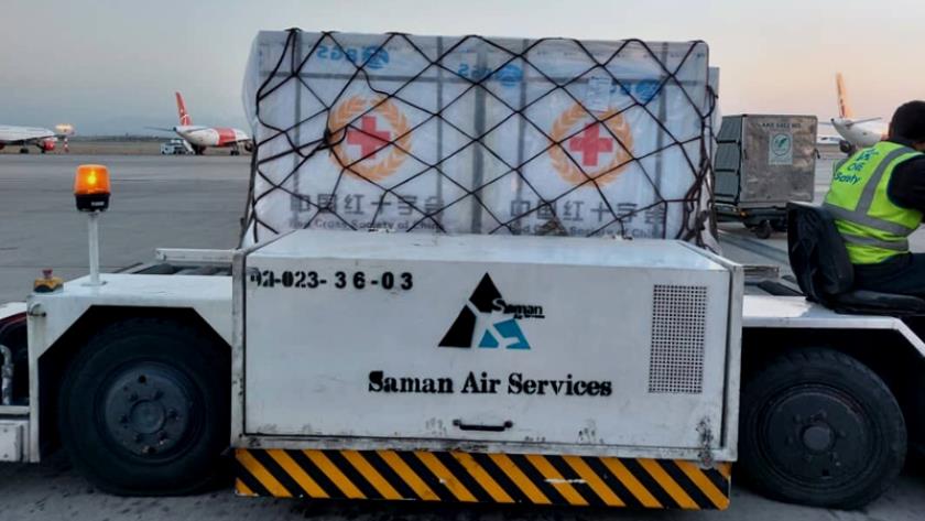 Iranpress: 19th shipment of COVID-19 vaccine purchased by RCS enters Iran