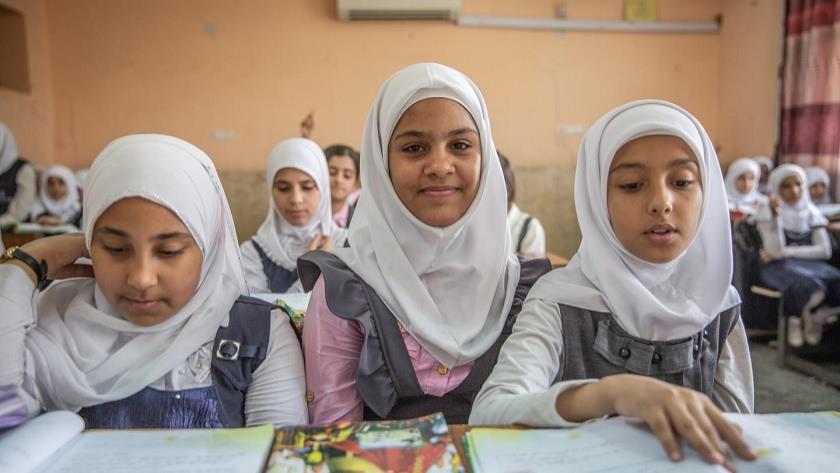 Iranpress: 7 million Iraqis are illiterate and over 3 million Iraqi children out of school