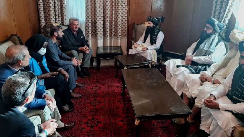 Iranpress: UN High Commissioner for Refugees visits Kabul