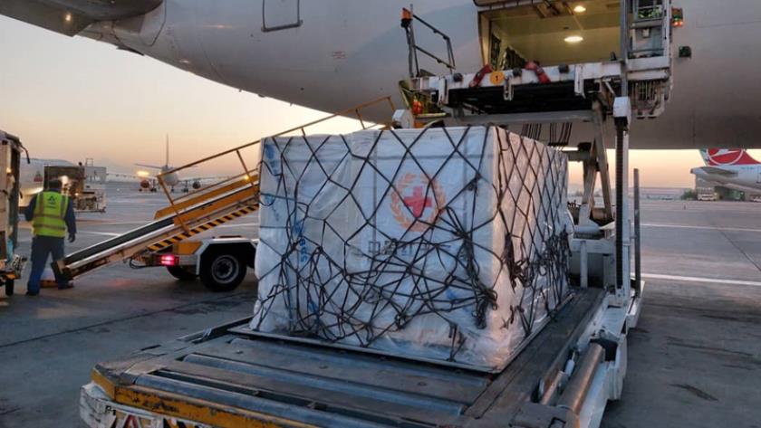 Iranpress: 5 million doses of COVID-19 vaccine purchased by RCS enters Iran